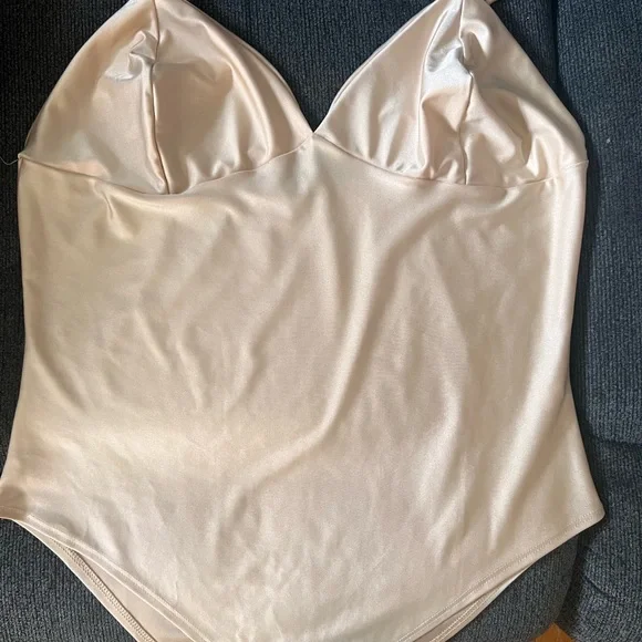 Fashion Nova NEW W/OT 
Chic Backless Nude Dress - Picture 4 of 16